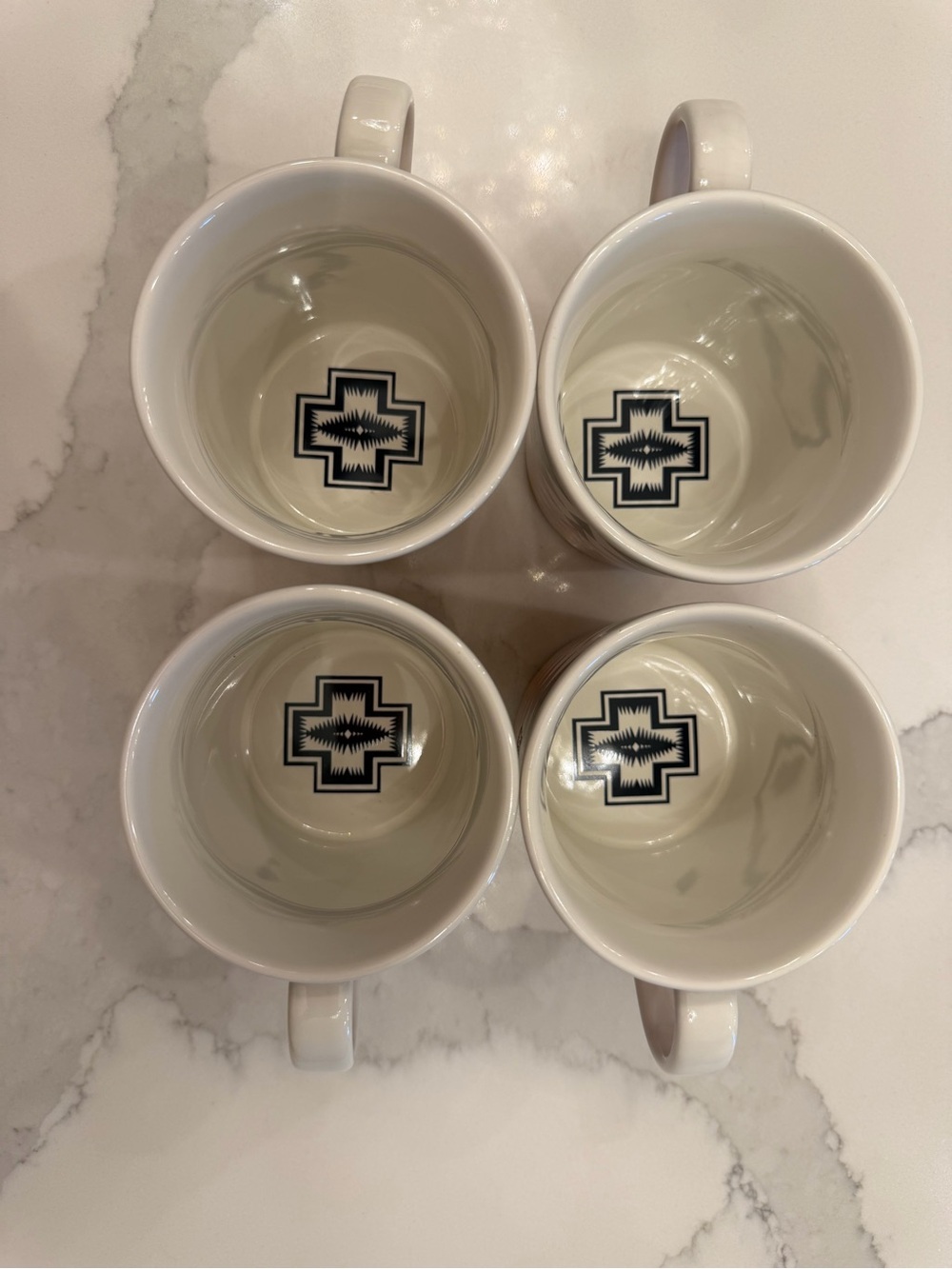 Pendleton Harding Pattern Set of Four Mugs - Picture 4 of 6